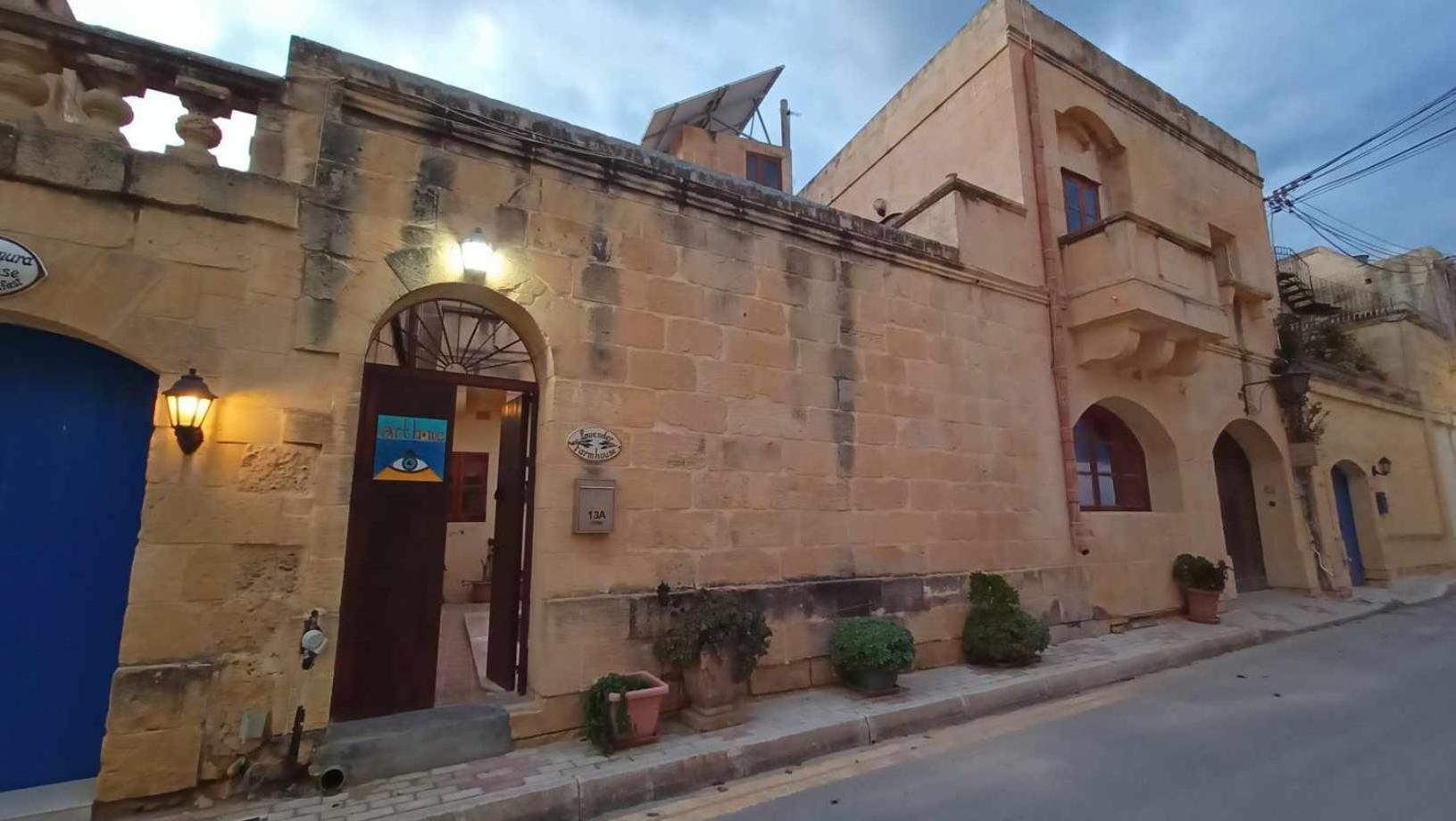 Arthome - Guest Rooms Għarb Extérieur photo