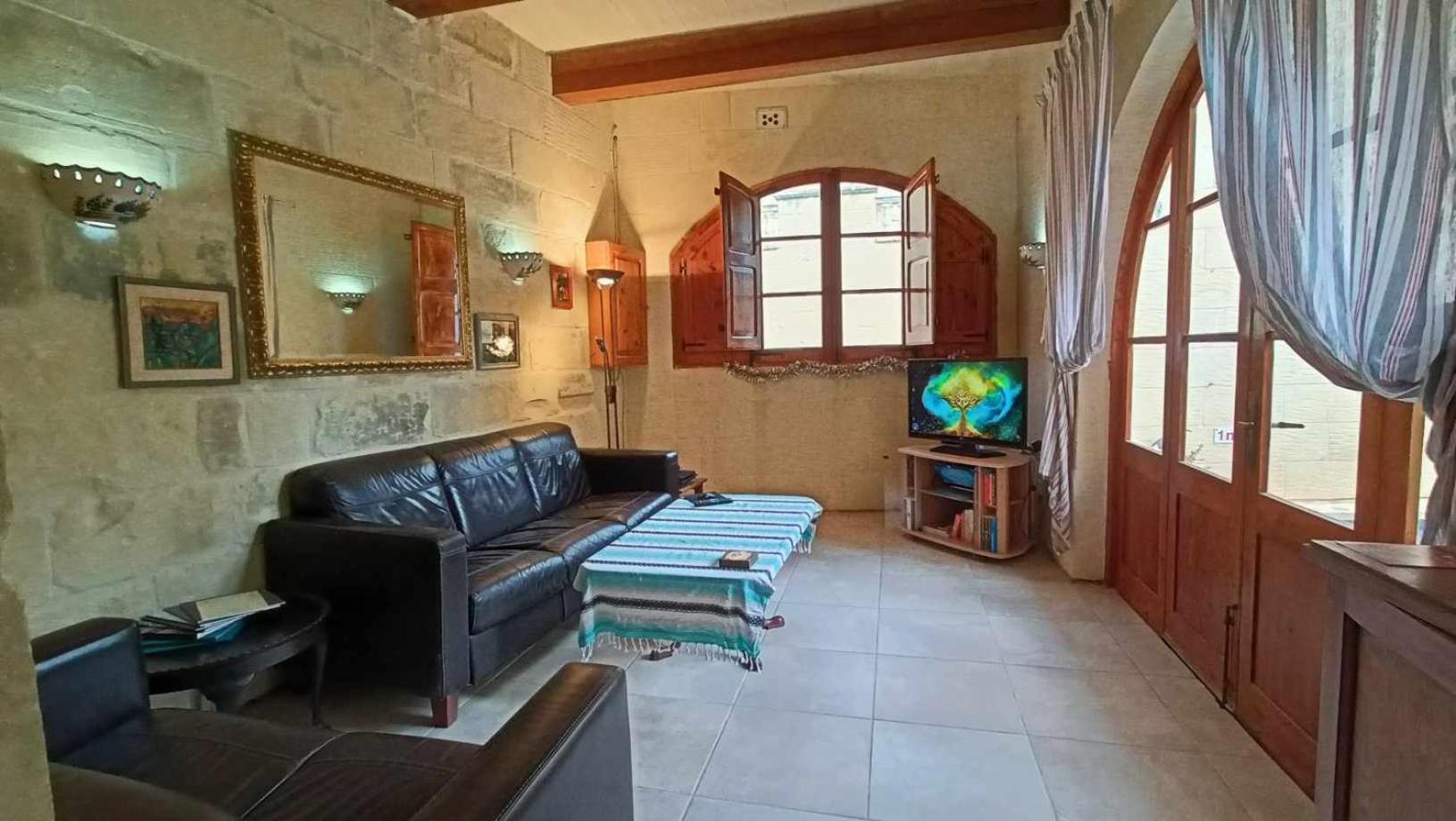 Arthome - Guest Rooms Għarb Extérieur photo